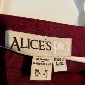 Maroon skirt. Great condition.